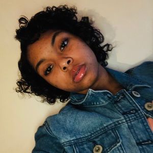 Meet your Posher, Fahtania